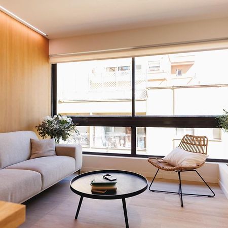 Bravissimo Centre, Modern 2-Bedroom Apartment خيرونا المظهر الخارجي الصورة