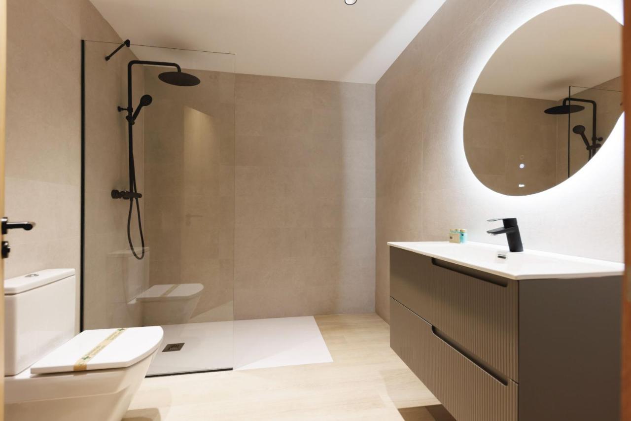 Bravissimo Centre, Modern 2-Bedroom Apartment خيرونا المظهر الخارجي الصورة